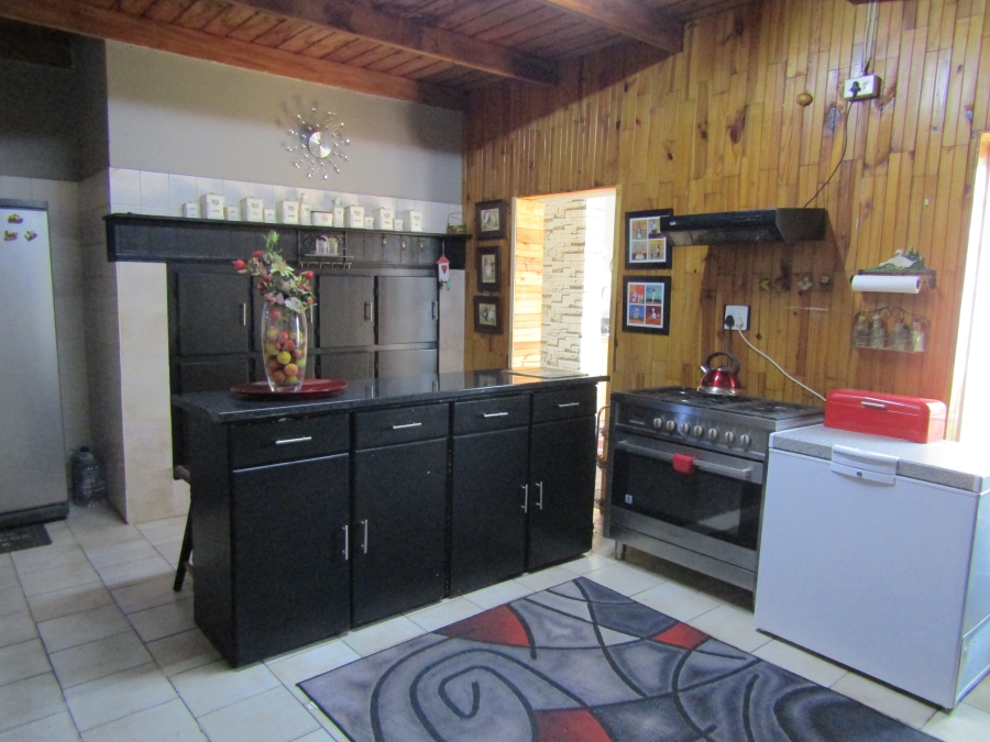 Commercial Property for Sale in Kareedouw Eastern Cape